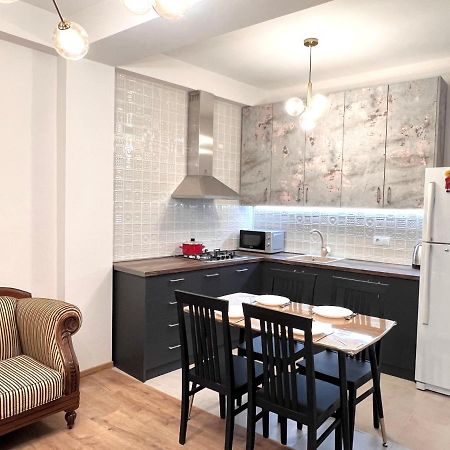 Leselidze Apartament Тбилиси Экстерьер фото
